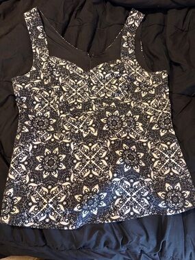 Black & White Printed Scoop-Neck Tank Top